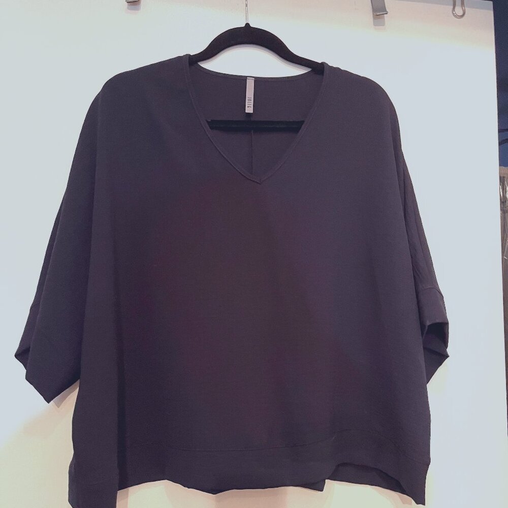 Jolie Oversize Blue Short-Sleeved Blouse (Size Largeā NWT)